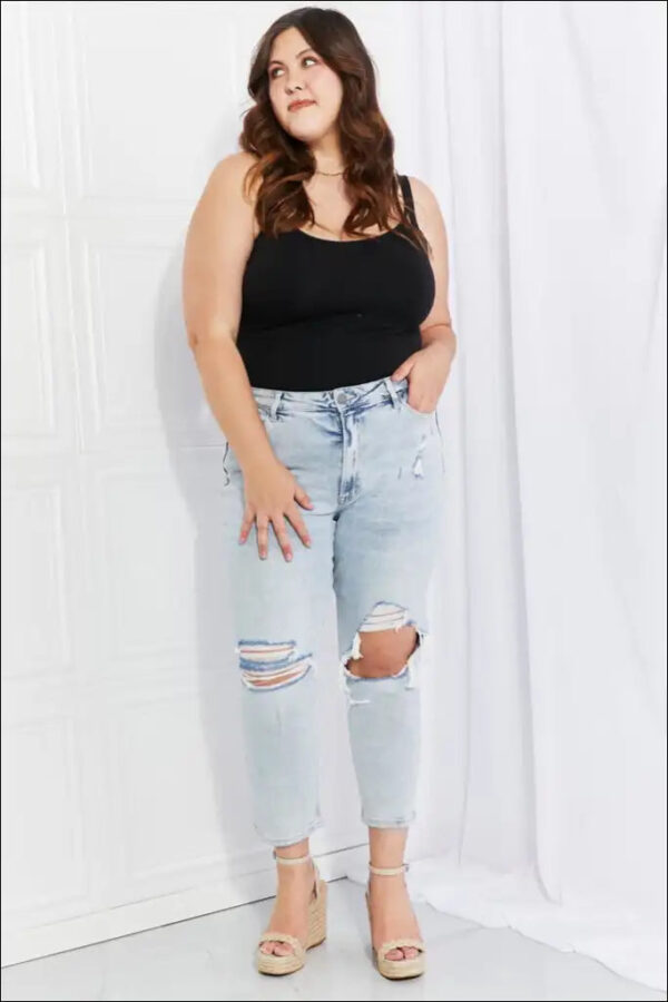 Full Size Distressed Cropped Jeans e44 | Emf - Women’s