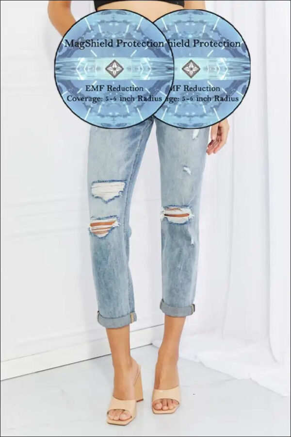 Full Size Distressed Jeans e27.0 | Emf - Women’s